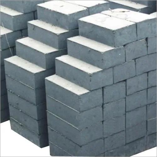 AAC Block - Autoclaved Aerated Concrete, 600x200 mm, Grey Color, Solid Porosity, Nil Moisture Content, Lightweight with Superior Insulation Properties