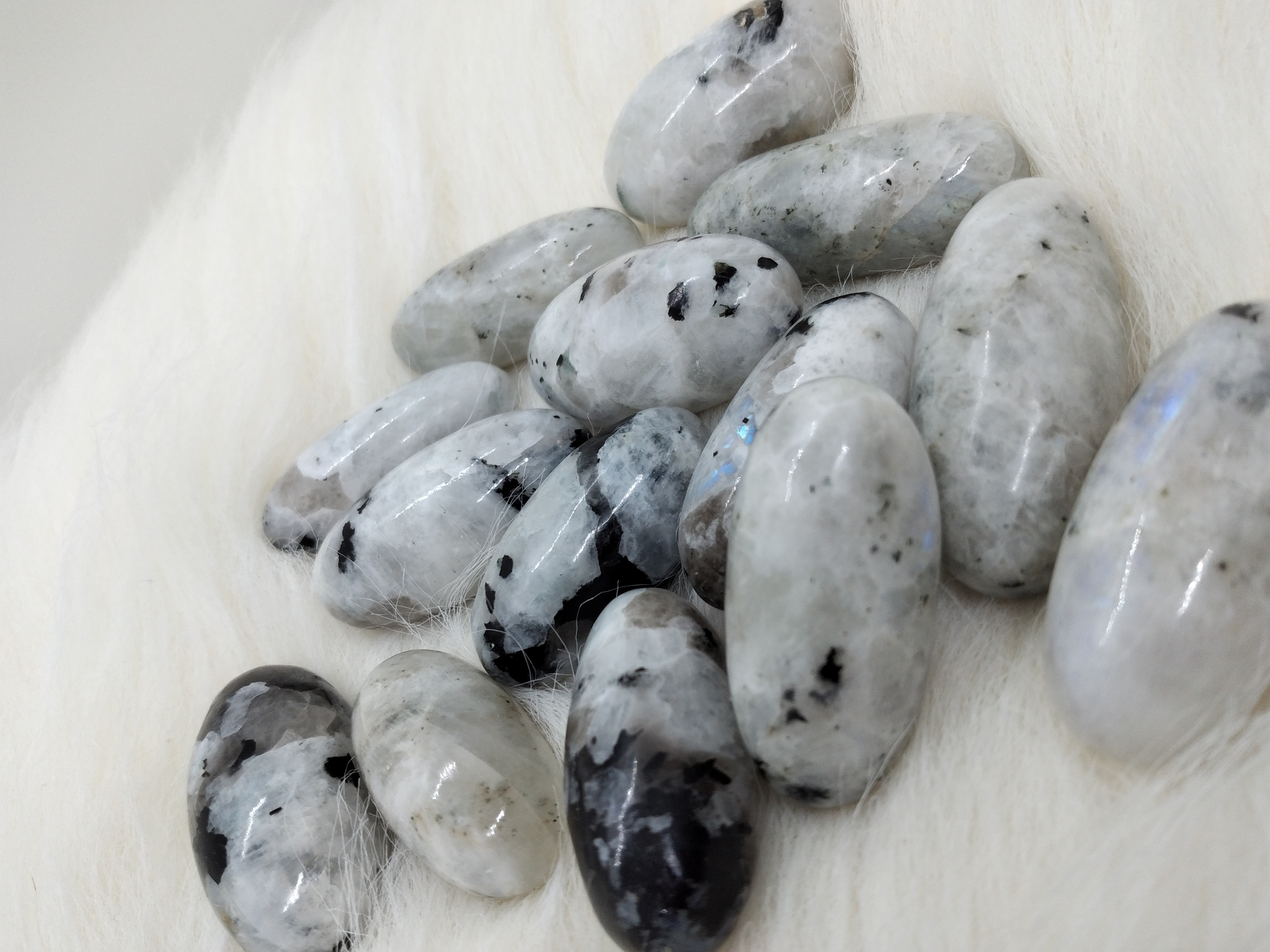 Rainbow Moonstone Lingums