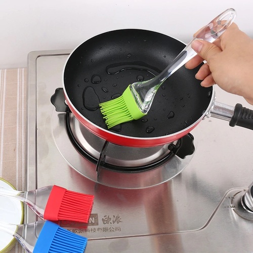 Silicone Brush Small (Random Colors) - Silicone & Polystyrene, 17 x 3 x 1.5 cm | Ideal for Kitchen Use, Lightweight Design at 20 gms