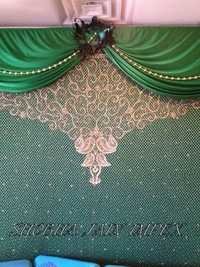 ग्रीन अपसाइड डाउन बैकड्रॉप्स