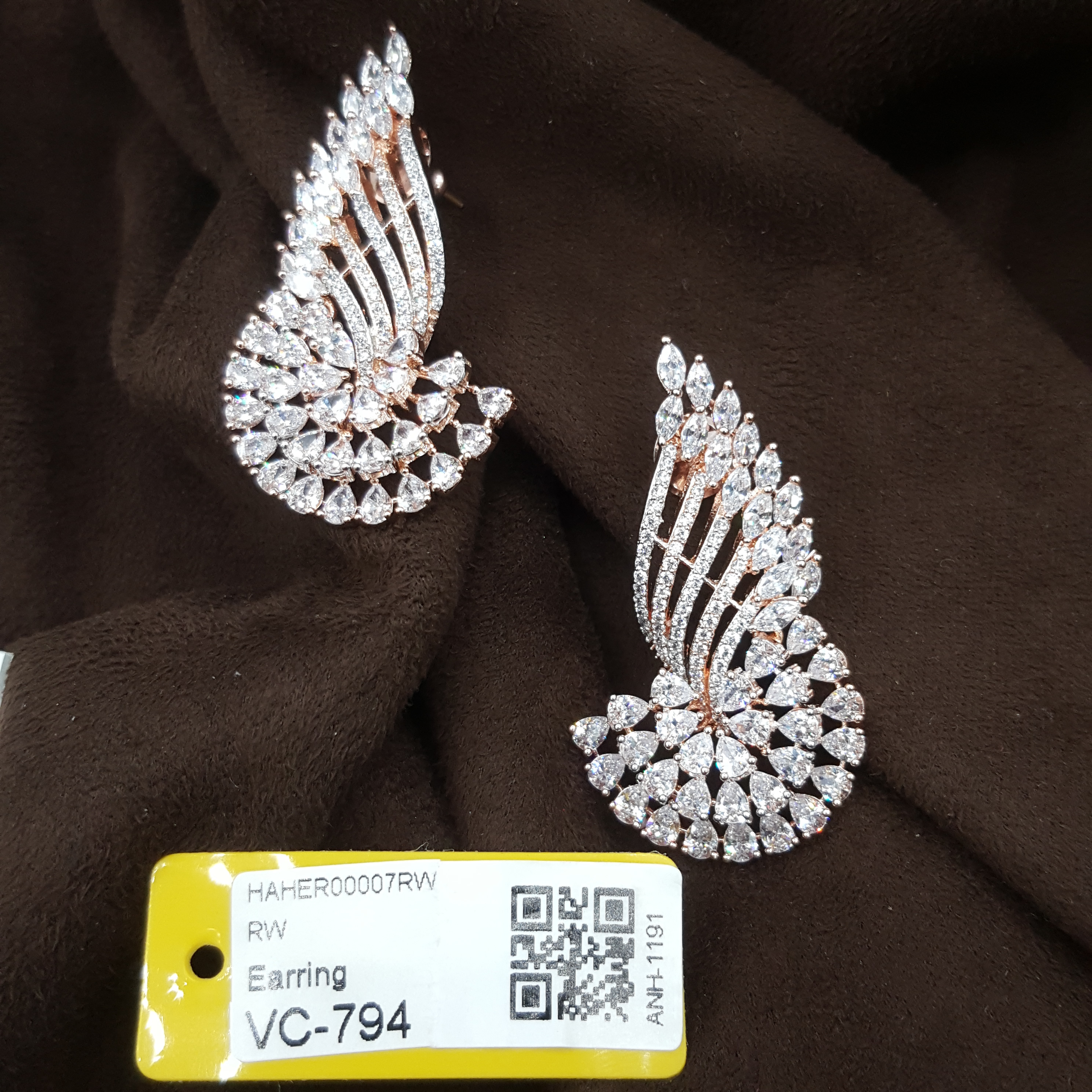 Ad Earrings Excellent