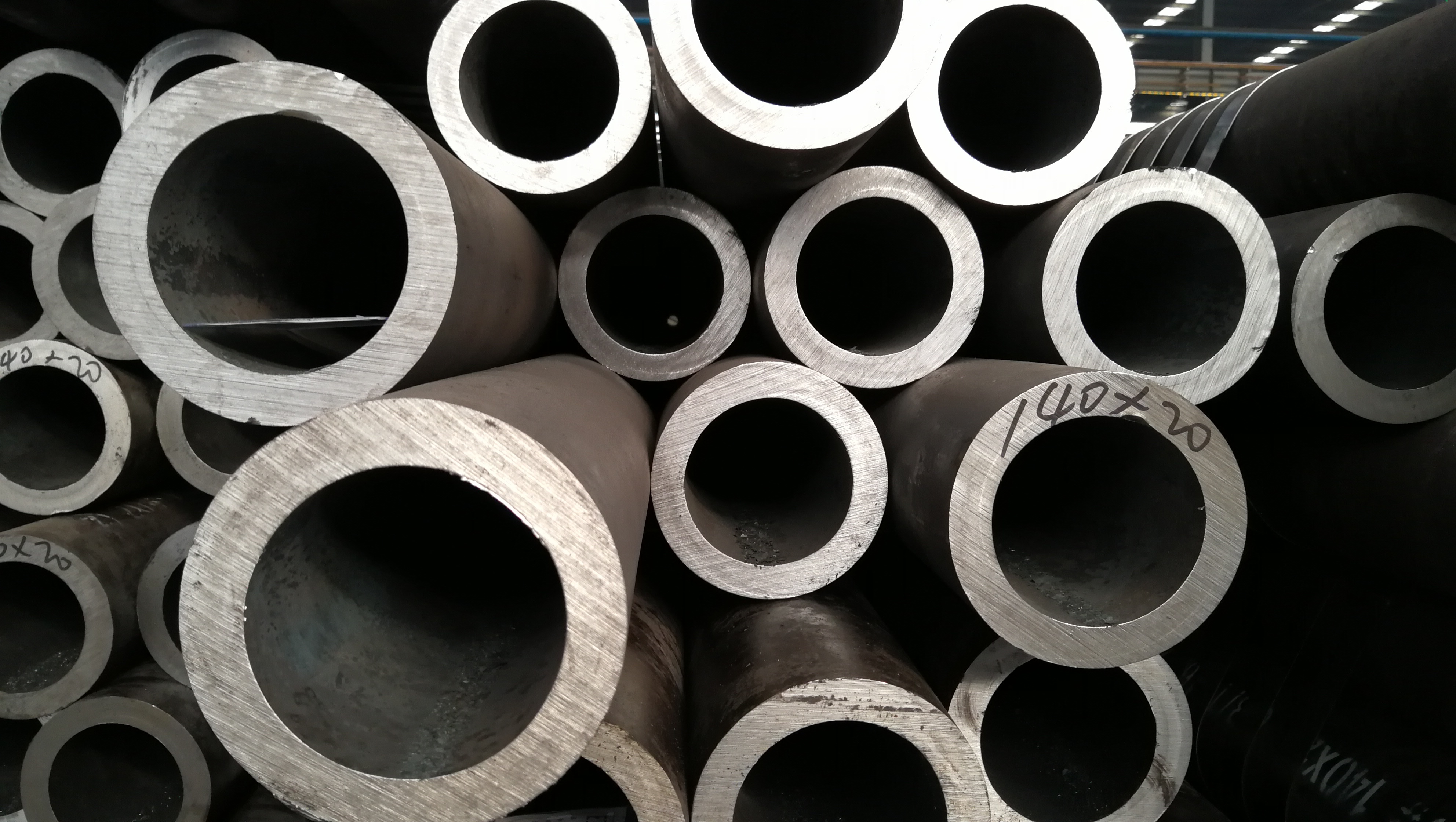 Nominal Size 1/4"~36" Seamless Steel Pipe - Length: Random Length 5 To 12m