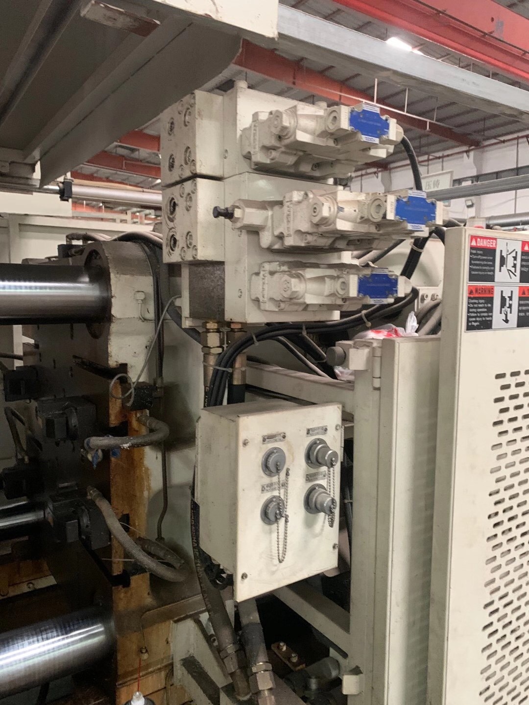 White Used Toshiba 250t Die Casting Machine