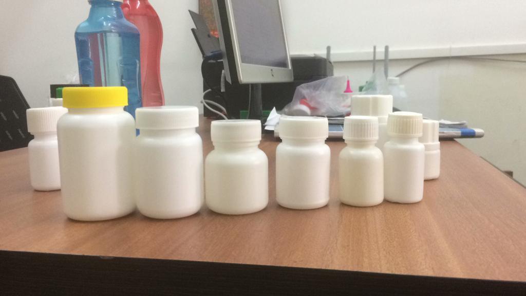 Plastic Tablet Bottle - Synthetic Plastic, 100 Ml Size, Milky White Color | Child-lock And Simple Cap, Easy Open End, 2-week Warranty