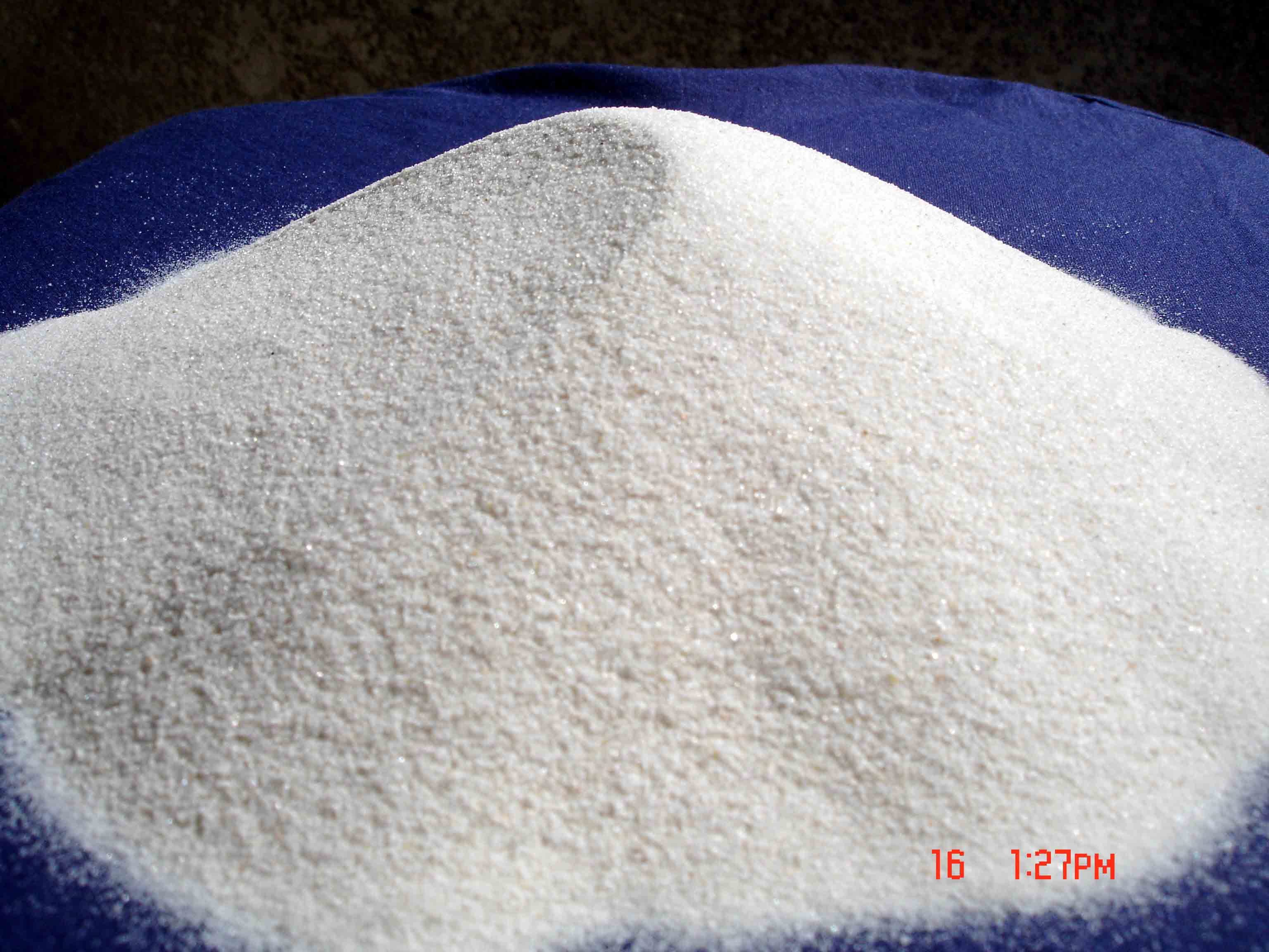 Silica Clay - Powdered, White/green Color, Strength: 1000-1200â°c | Applications: Paints, Glass, Ceramics, Foundry, Food Additive