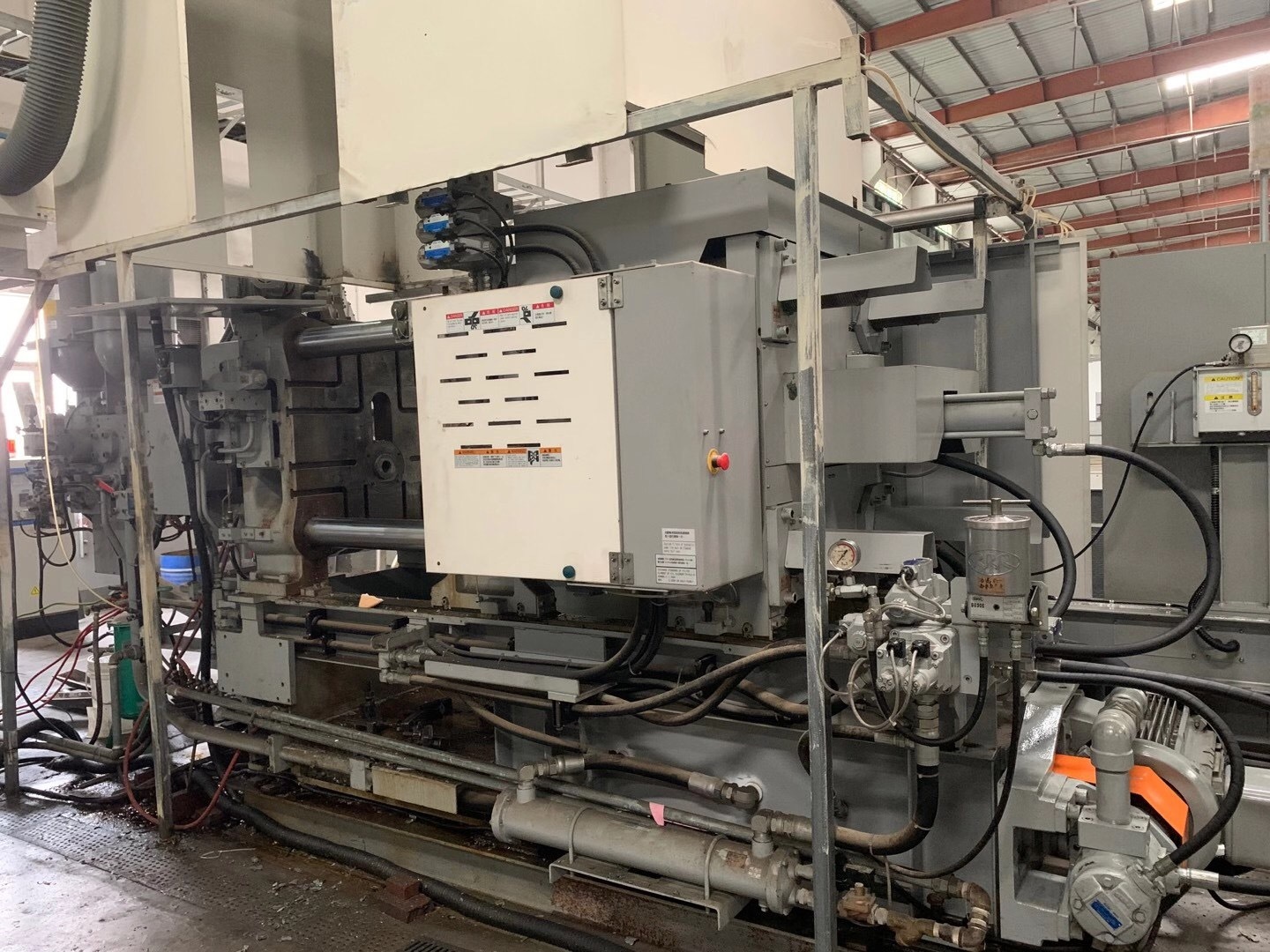 Grey Used Toyo 250t Die Casting Machine