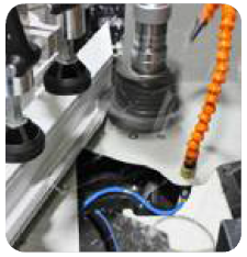 Semi-automatic Angled End Milling Machine
