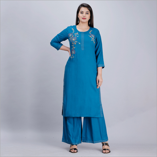 हवा पार होने योग्य रेयॉन नीला एम्ब्रॉयडरी वाला कुर्ता प्लाज़ो सेट