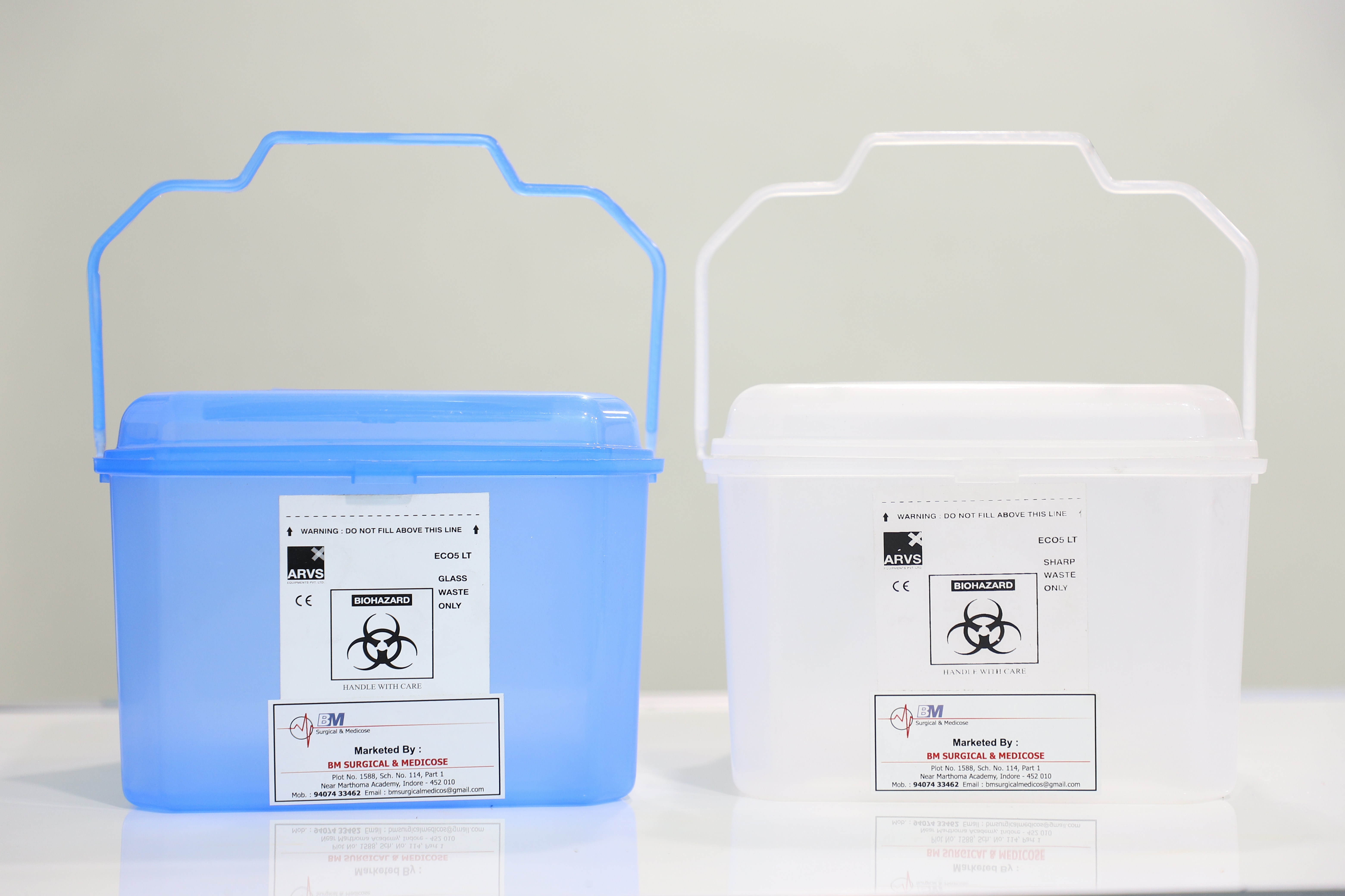 Medical Waste Sharp Container - Hdpe Plastic, 15x12 Inches, Transparent | Puncture Resistant, Hermetic Closure, Manual Operation, Portable