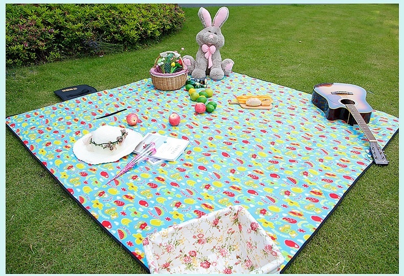150 X 100 Cm Heavy Quality Picnic Mat - Pvc Material, 400 G Weight | Random Shade, Compact Packing Size: 21.5 X 15 X 5.5 Cm