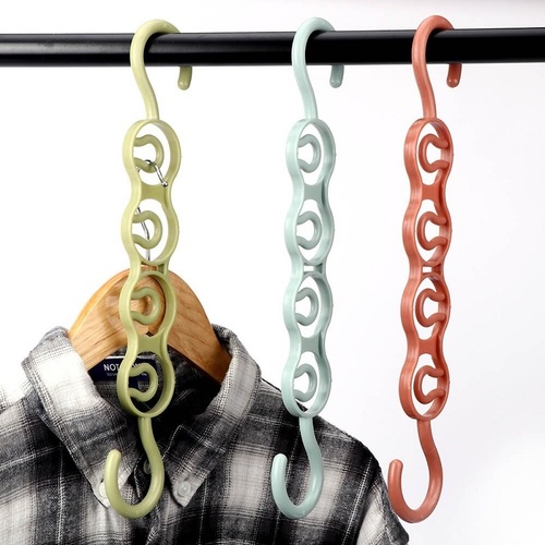 4 Hole Space Saving Clothes Hanger - Plastic, 32.5 x 5.4 x 0.8 Cm Dimensions | Lightweight 60g, Versatile Use for Various Clothing Types