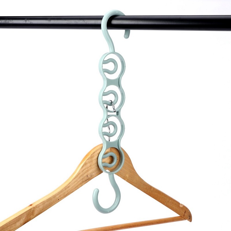 4 Hole Space Saving Clothes Hanger - Plastic, 32.5 X 5.4 X 0.8 Cm Dimensions | Lightweight 60g, Versatile Use For Various Clothing Types
