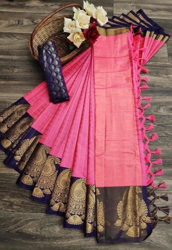 काम पर बहुरंगी नवोन्मेष.