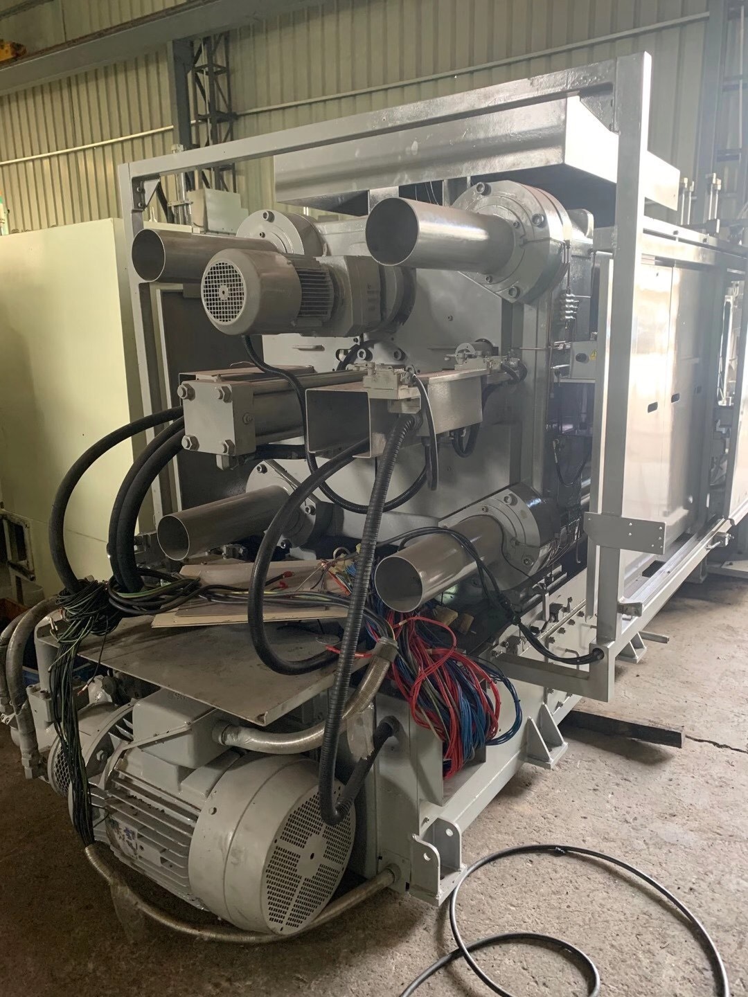 Grey Used Ube 250t Die Casting Machine