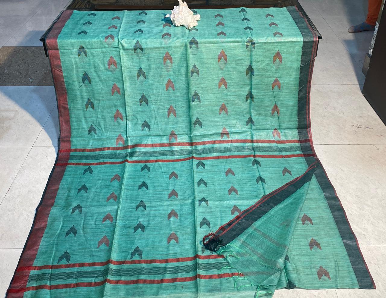 Handmade Soft Silk Saree With Blouse - Silk Material, Plain Pattern | Party Wear For All Seasons: Rainy, Spring, Summer, Winter - Woven Designs