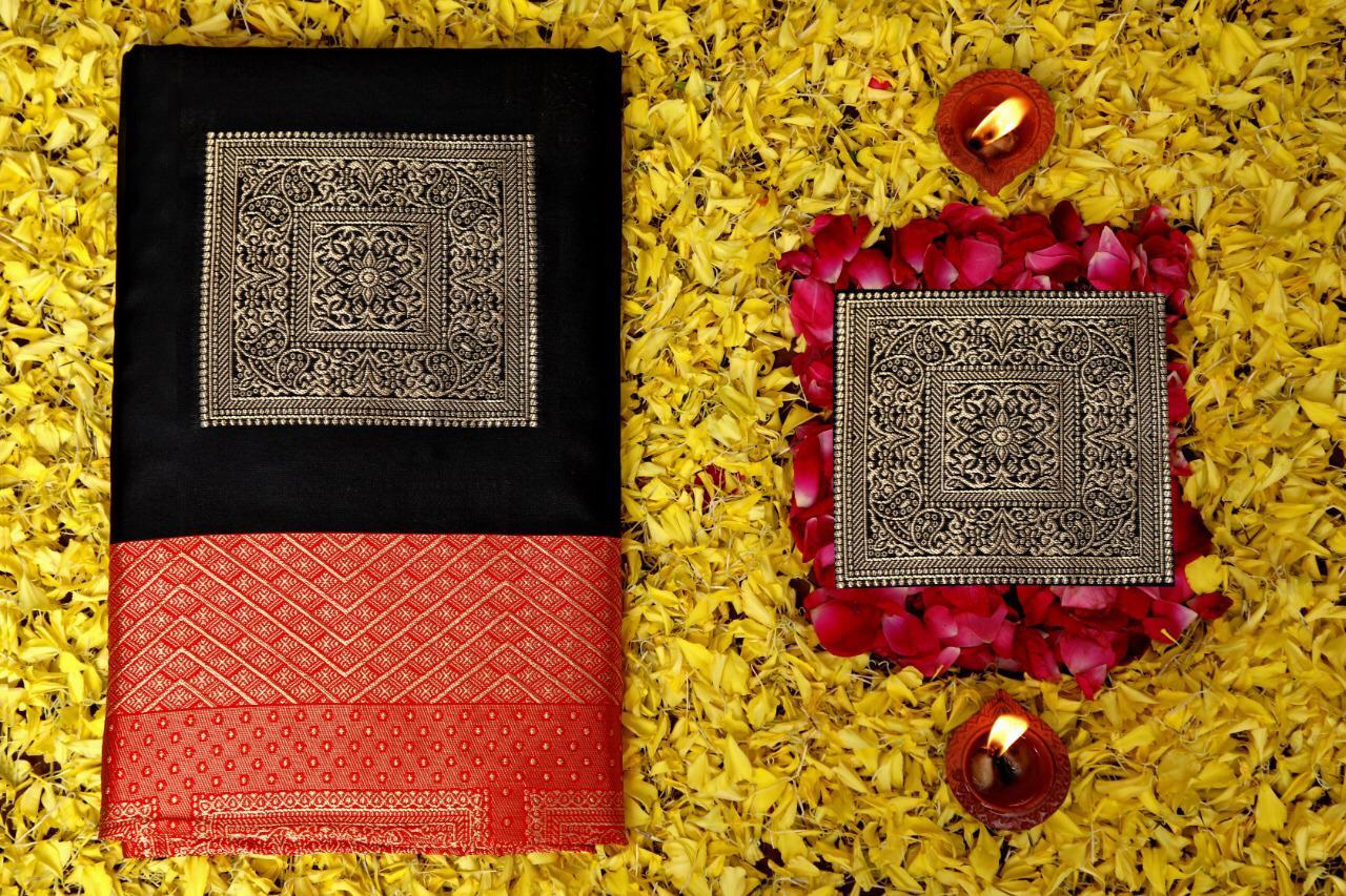Riwayat Classical Art Woven Kanchipuram Litchi Silk Saree - Metallic Blue, Black & Green With Golden Zari | Traditional Checks, Shiny Gold Blouse, Rich Pallu
