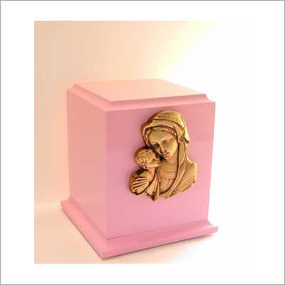 प्राचीन लकड़ी का कलश