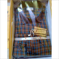 रेगुलर फिट चेक्ड कैजुअल