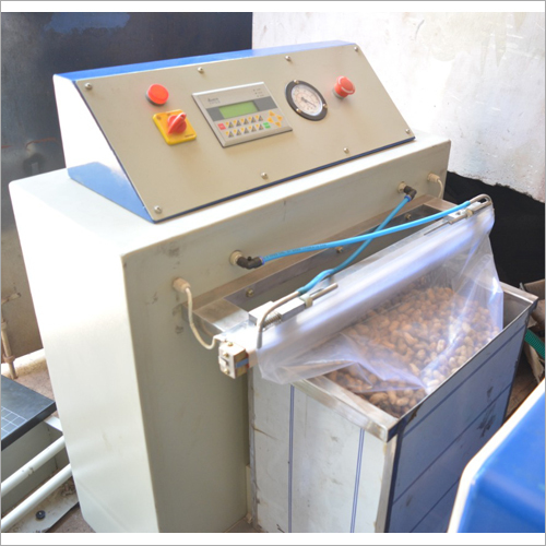 Vacuum Chamber Machine - Mild Steel, 800x900x1200 Mm, Blue | Heavy Duty, 2.6kw Power, 45 Capacity, Automatic, 1 Year Warranty