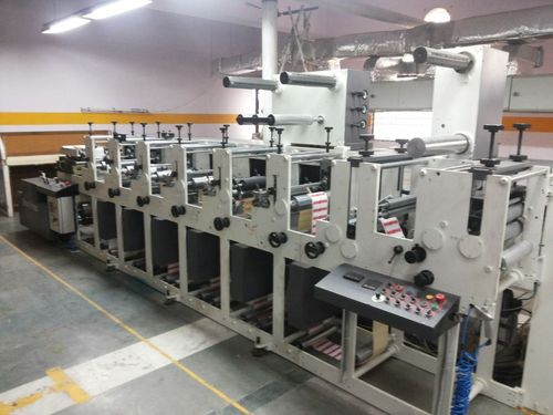 NOVAFLEX e Flexo लेबल प्रेस