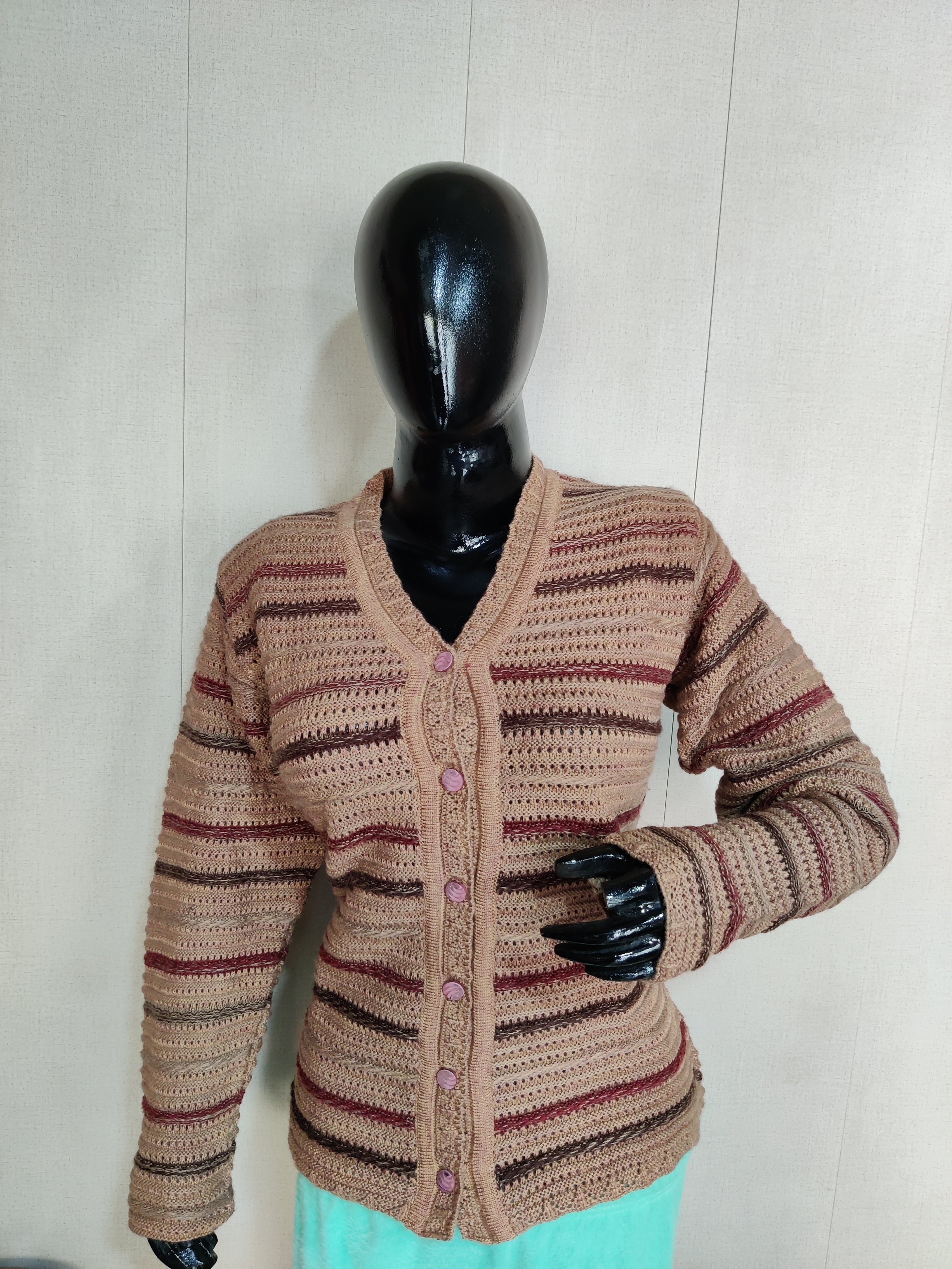 Fancy Car Bust Size: 38 Inch (In)