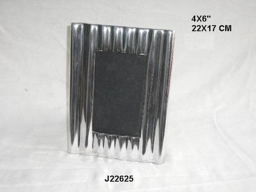 मिरर पॉलिश के साथ मेटल एल्युमिनियम फोटो फ्रेम