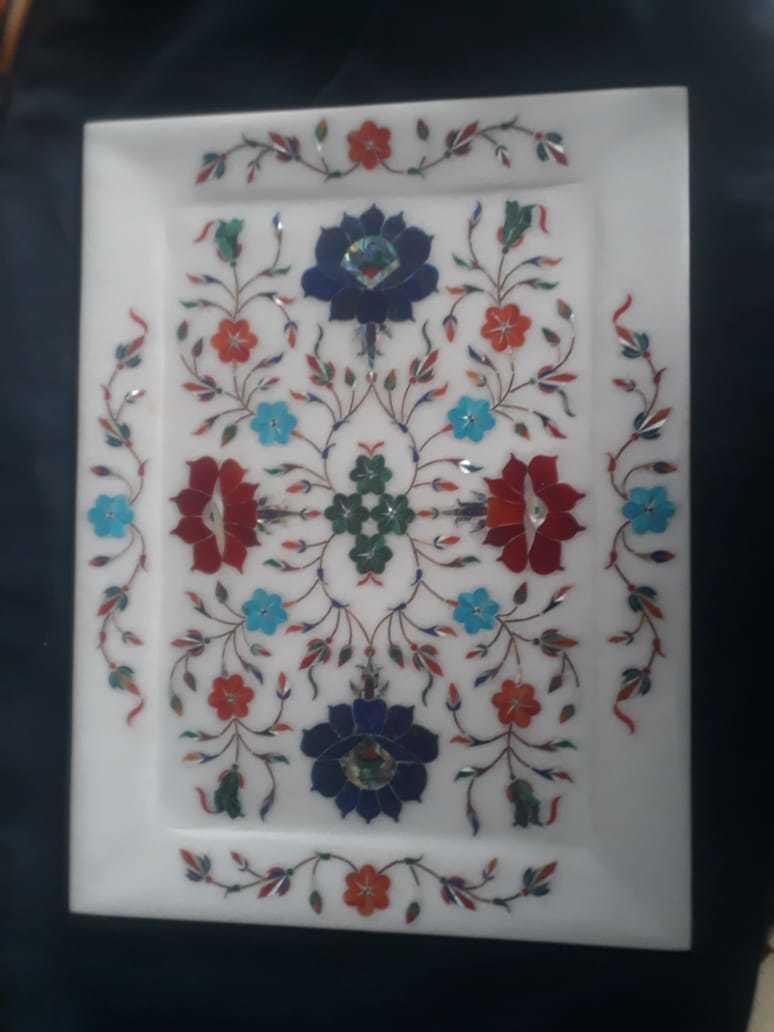 Printed Marble Chess Board - Marble 10x15 Cm White, Polished Finish, Floral Inlay, Elegant Decorative Design