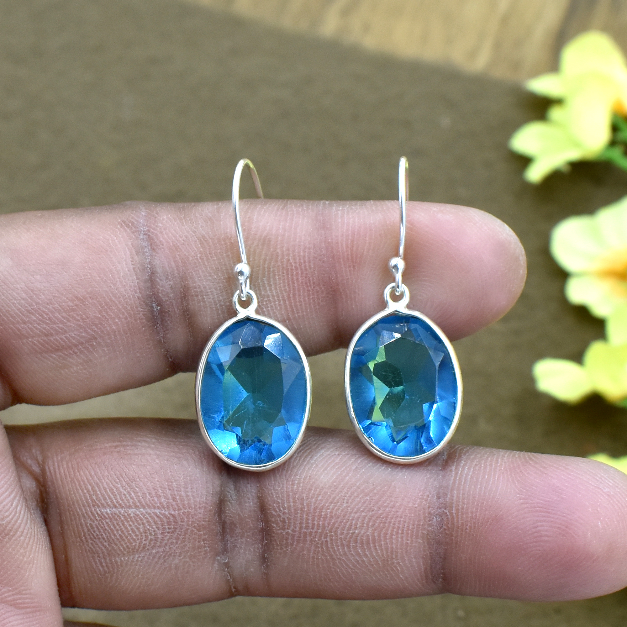 Natural Blue Quartz Oval Gemstone Earring 925 Sterling Silver Dangle Drop Fashion Earring Gender: Women