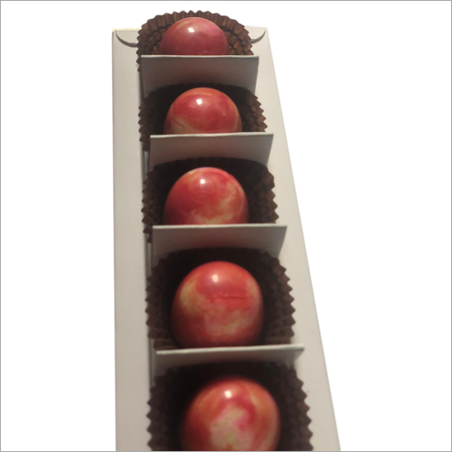 Strawberry Flavor Chocolates Pack Size: Pack Of 12