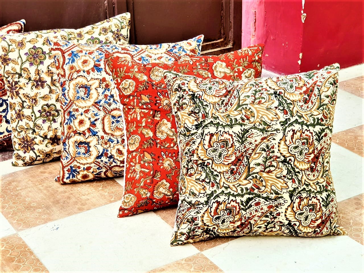 Hand Block Print Cushion Cover Dimensions: 16*16 Millimeter (Mm)