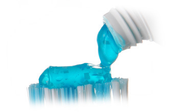 व्हाइटनिंग टूथपेस्ट