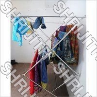 सिल्वर एसएस ग्रेड 202 फोल्डेबल ज़िगज़ैग स्टैंड