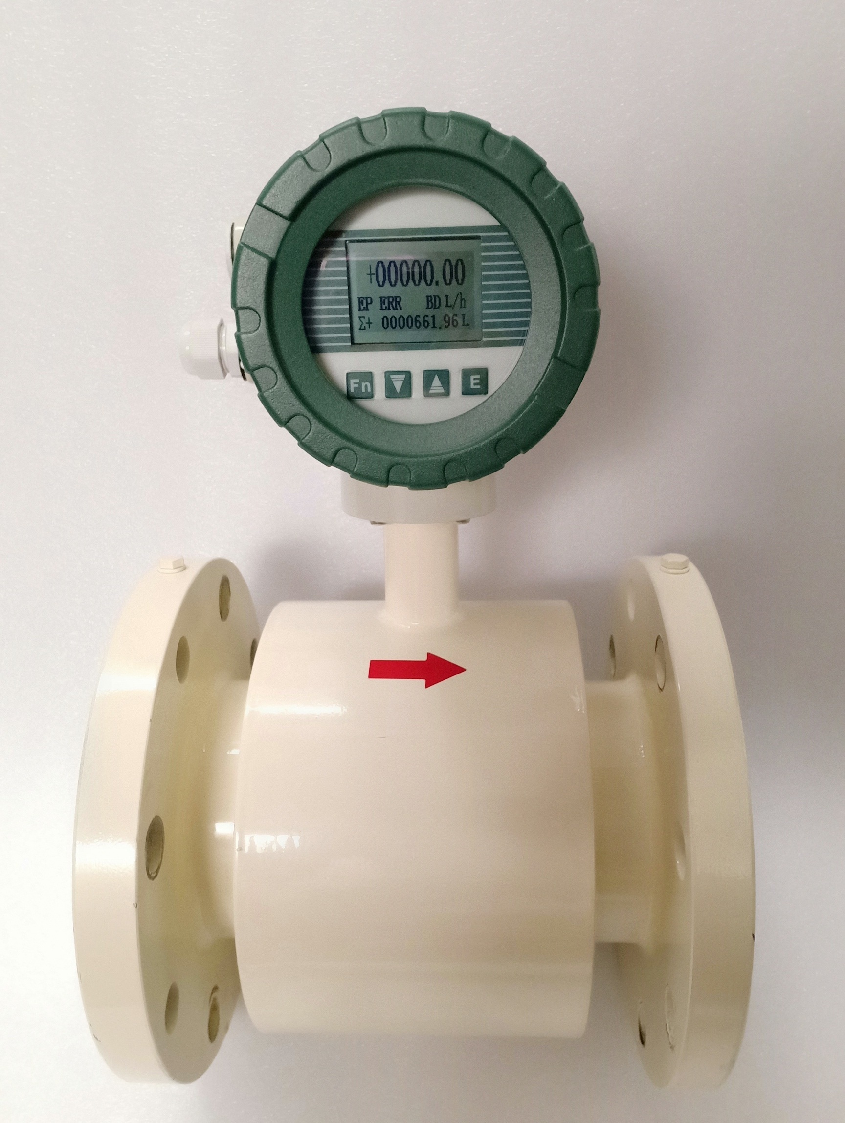 Battery Operated Electromagnetic Flow Meter - Accuracy 0.25% / 0.5%, 24v Dc & 230v Ac Power Supply, Digital Display, Max 150 Deg C Operating Temperature