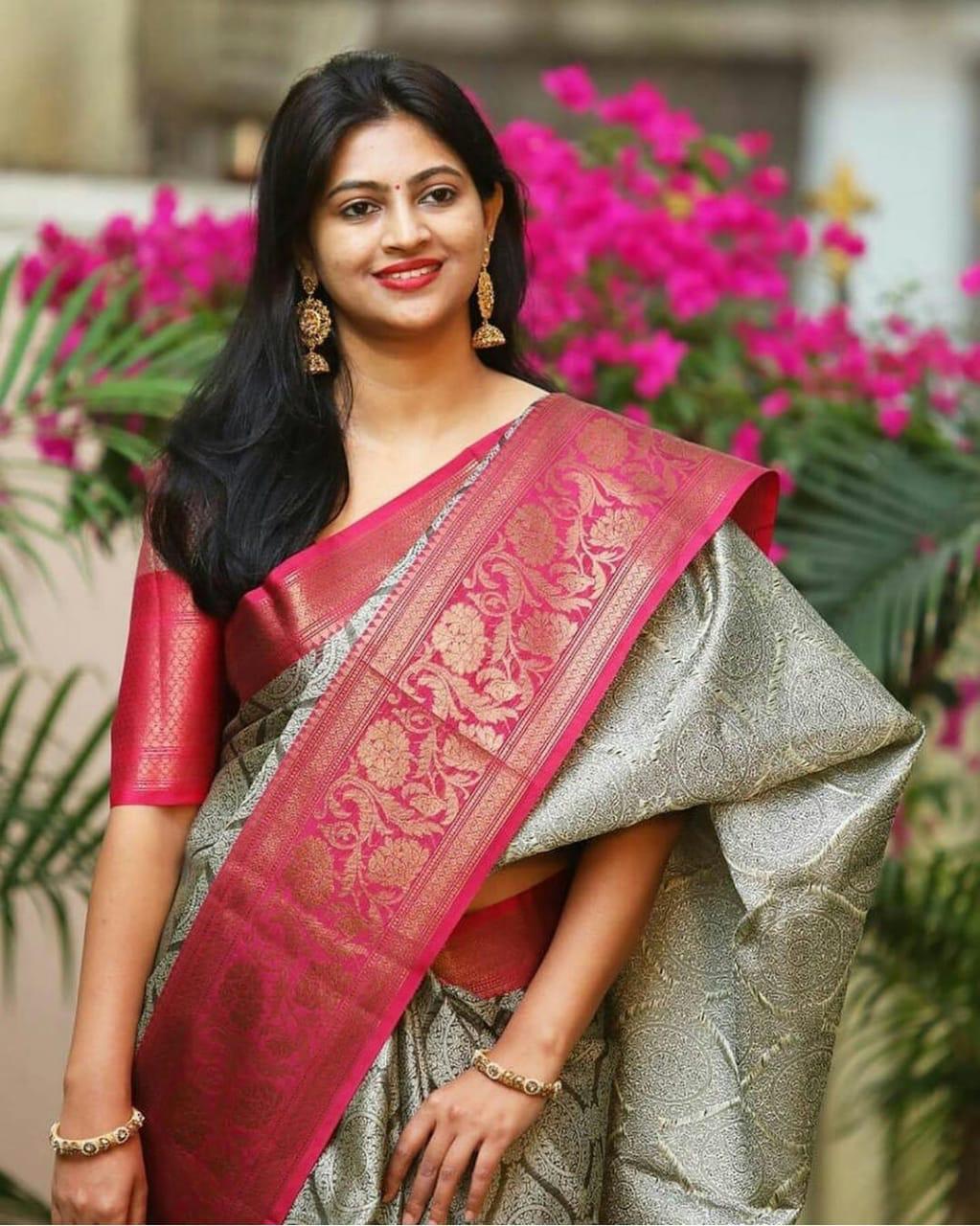 Multi Colour Ladies Designer Jacquard Saree