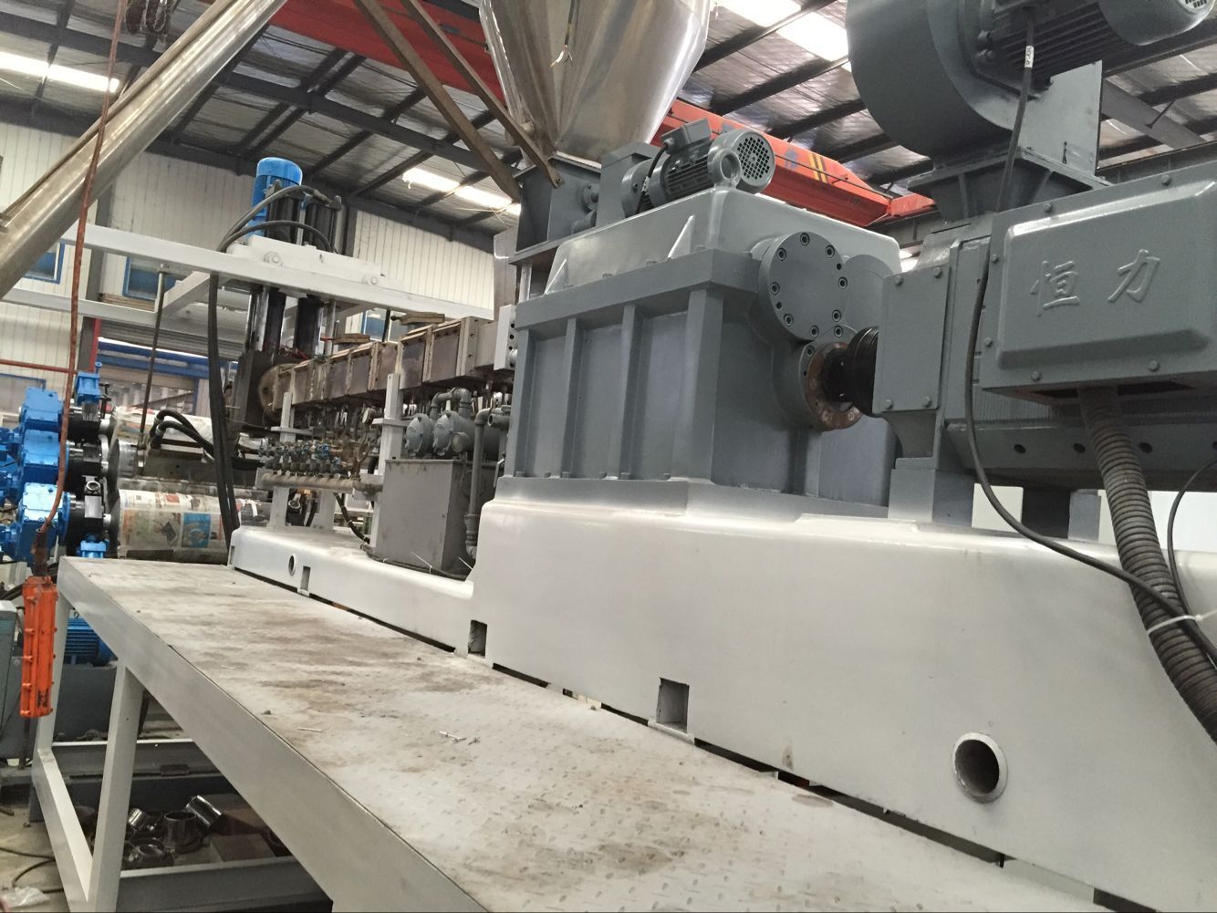 Pet Film Extrusion Making Machine - 500-800 Kg/hr, Automatic Operation With Electric Direct Drive, Computerized Control, Metal Finish