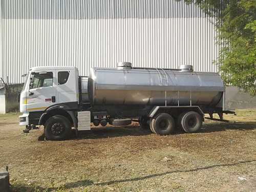 Road milk tank