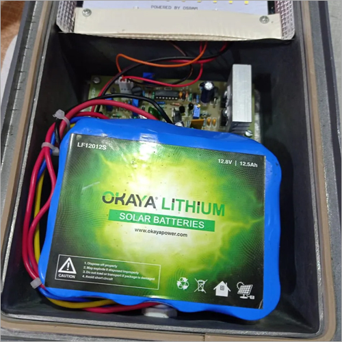 सौर बैटरी अधिकतम वोल्टेज: 12.8 वोल्ट (V)