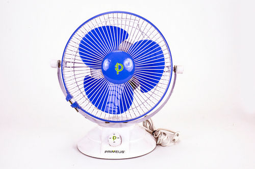 White & Blue Non Ossolating Sprint Fan