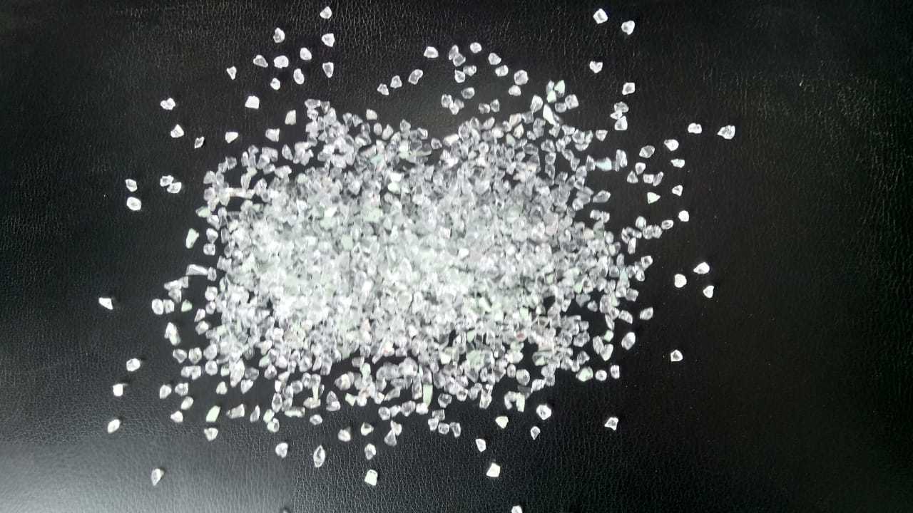 Crushed Cutlet Glass Chips For Terrazzo Floor And Tiles Glass Beads For Epoxy Flooring And Decoration - Size: 3-4 Mm