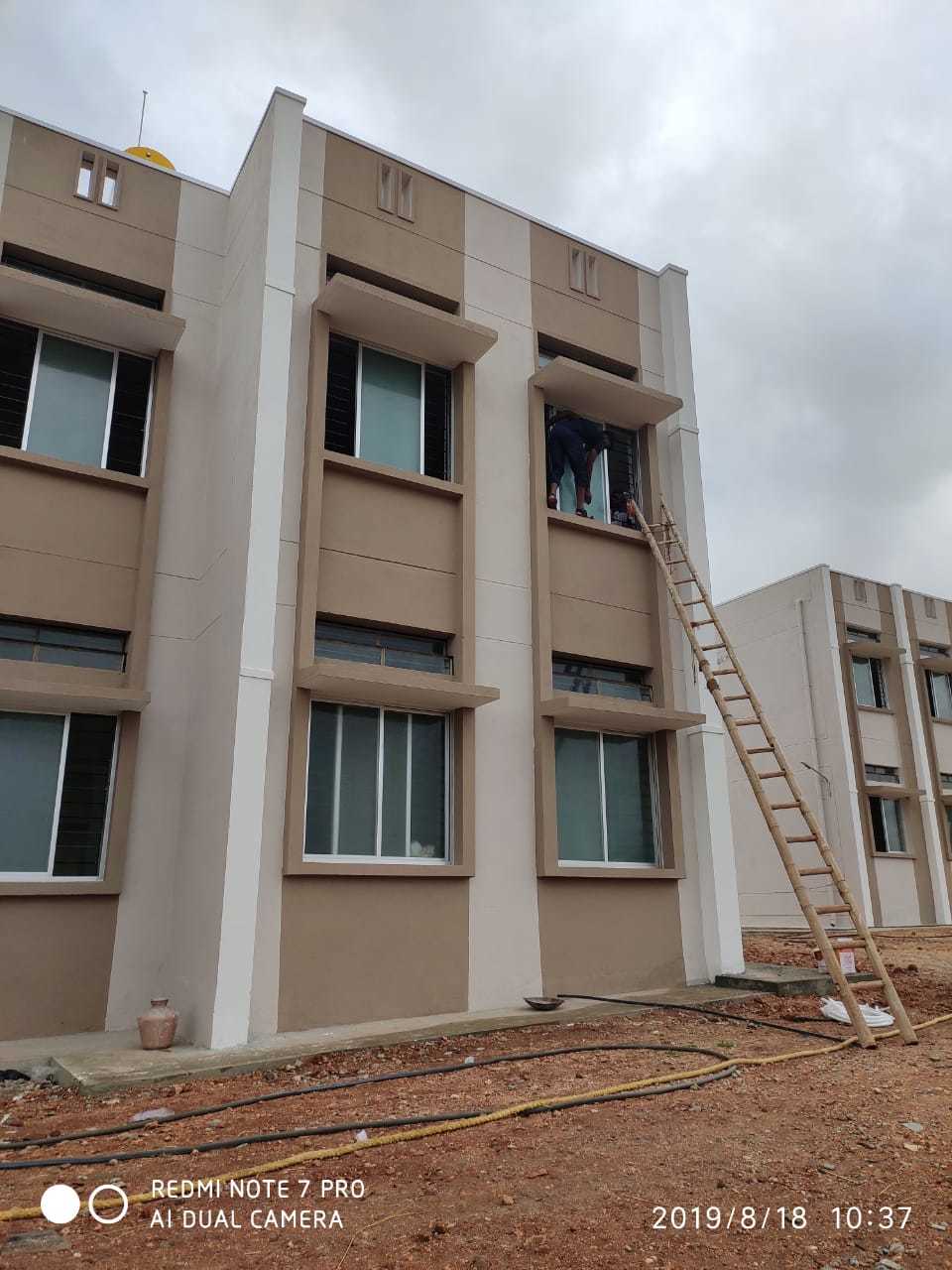 Aluminum Windows - Color: Sliver