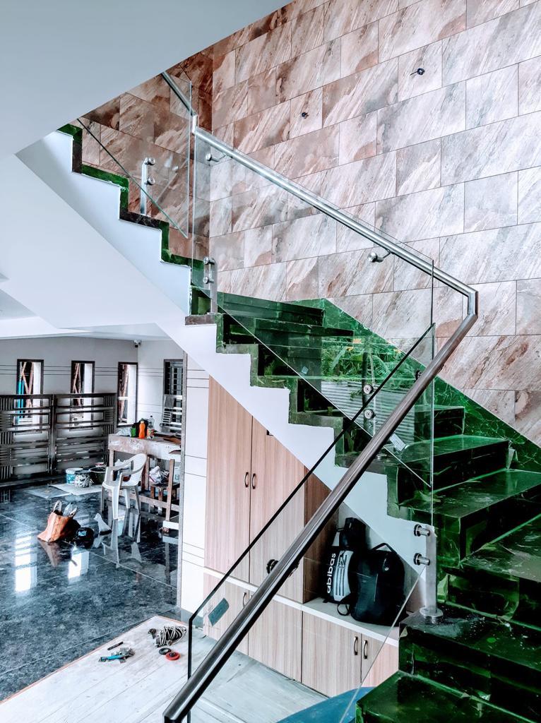 Glass Railing - Pattern: Plain