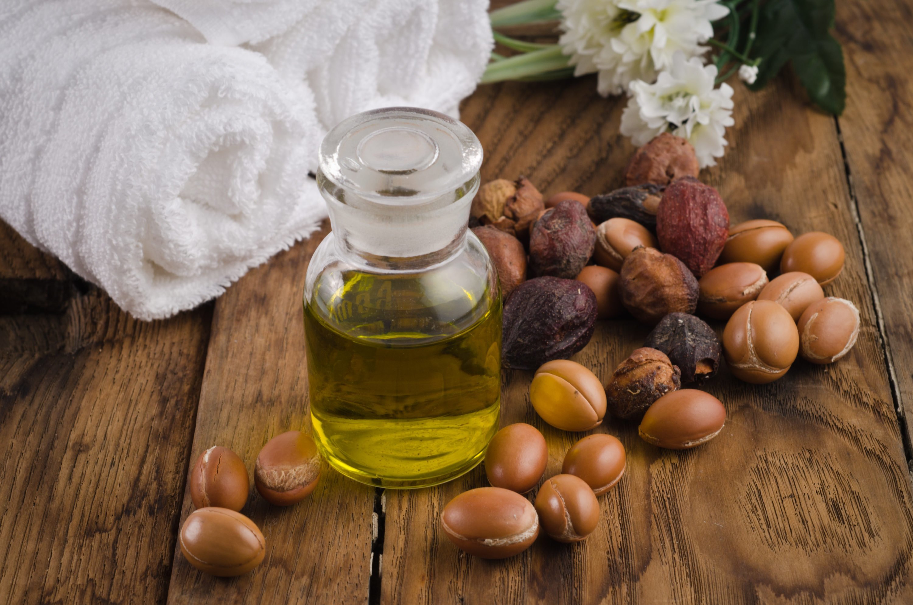 Argan Oil - Pure Herbal Extract, Pale Yellow Clear Liquid With Mild Odor - Versatile Skin And Culinary Solution For All Age Groups