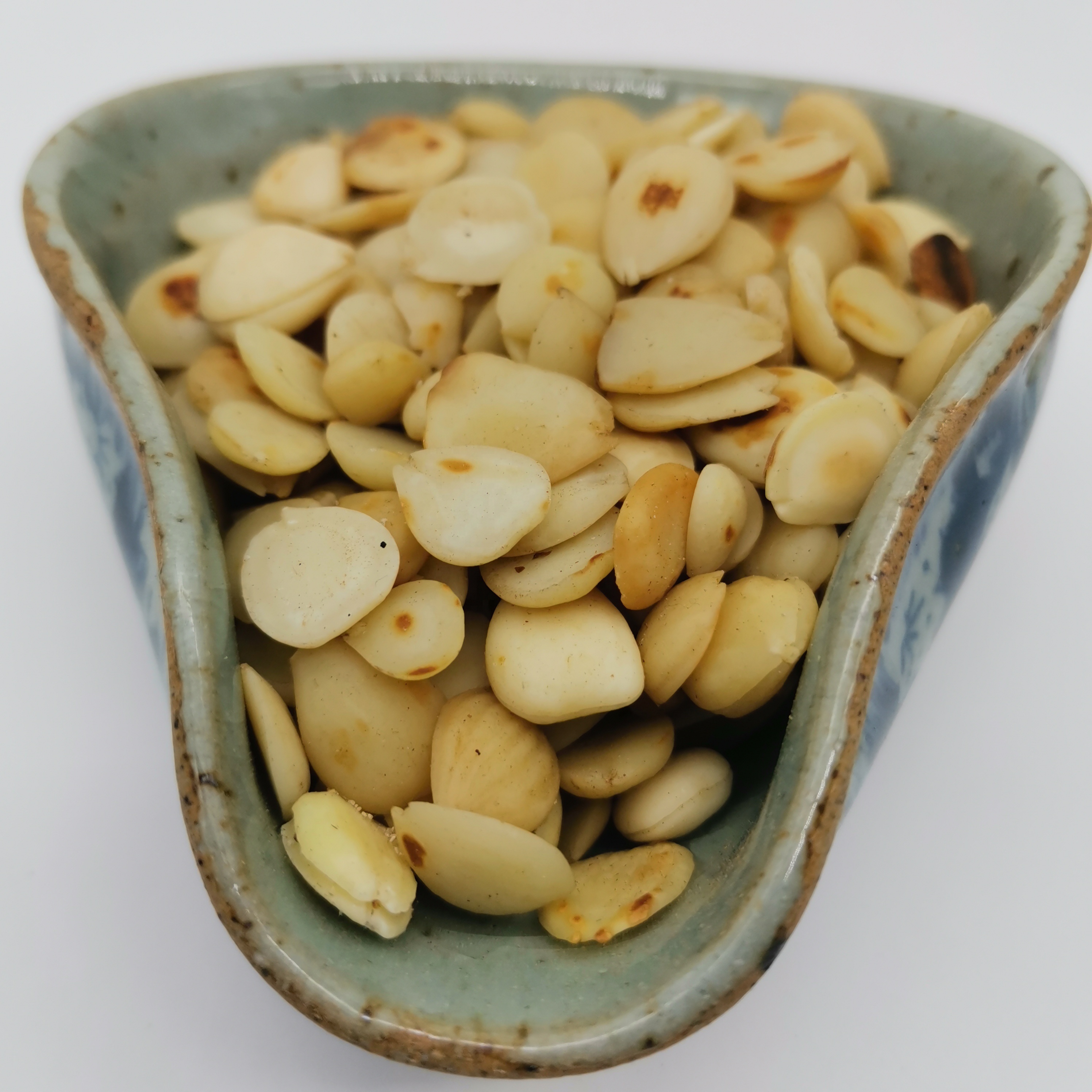 Wholesale Original Bulk Taste And Healthy Apricot Kernel With Shell