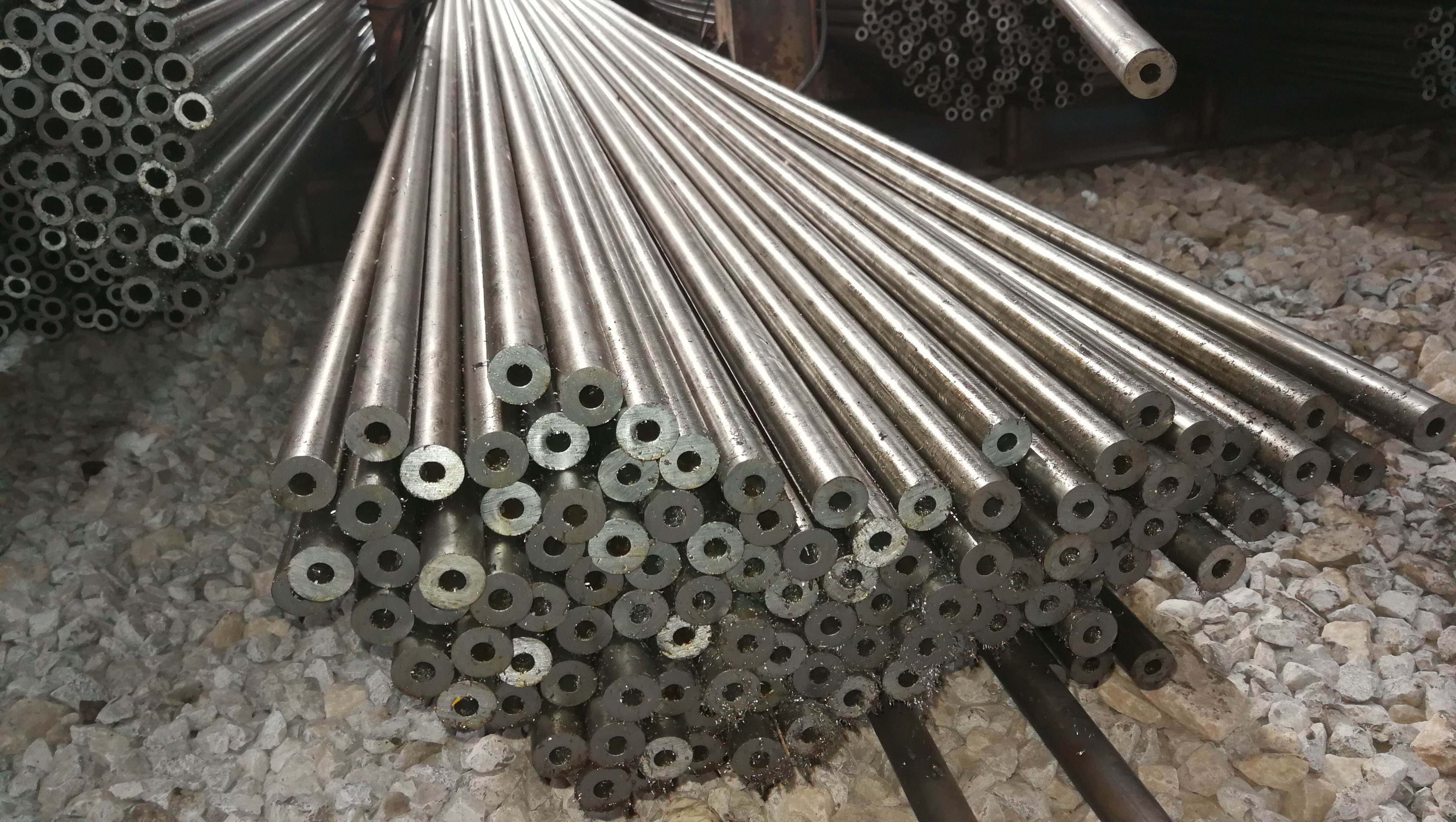 Hydraulic Tubing Sae J-524 Seamless - Application: Oil Pipe