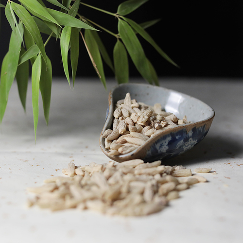 प्राकृतिक एंटी एजिंग एंटी रेडिएशन ओफ़िओपोगोन