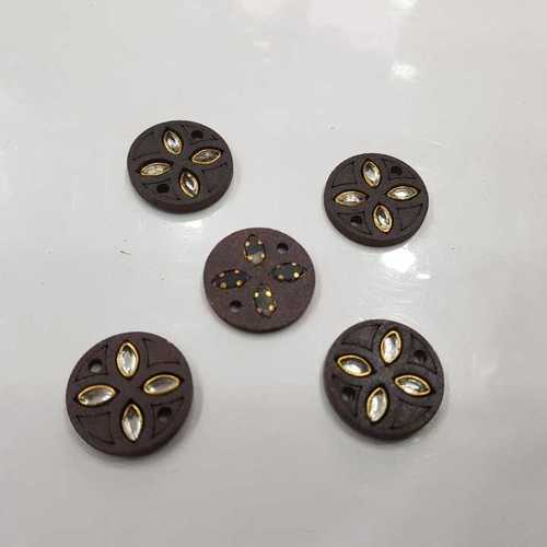 WOODEN BUTTON