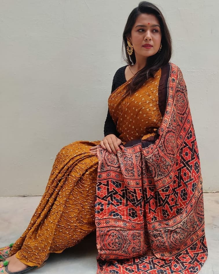 Mvf Saree Mariya Queen Bandhani Saree - Multi Color, Traditional Style For All Seasons | Bollywood Inspired Fashion Statement