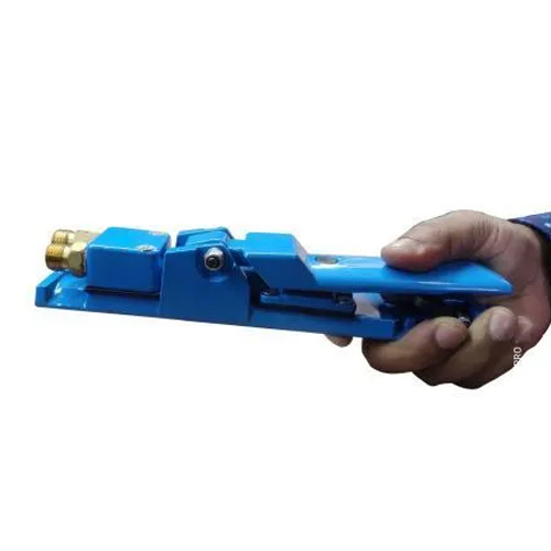 डेडमैन हैंडल एप्लीकेशन: एब्रेसिव ब्लास्टिंग