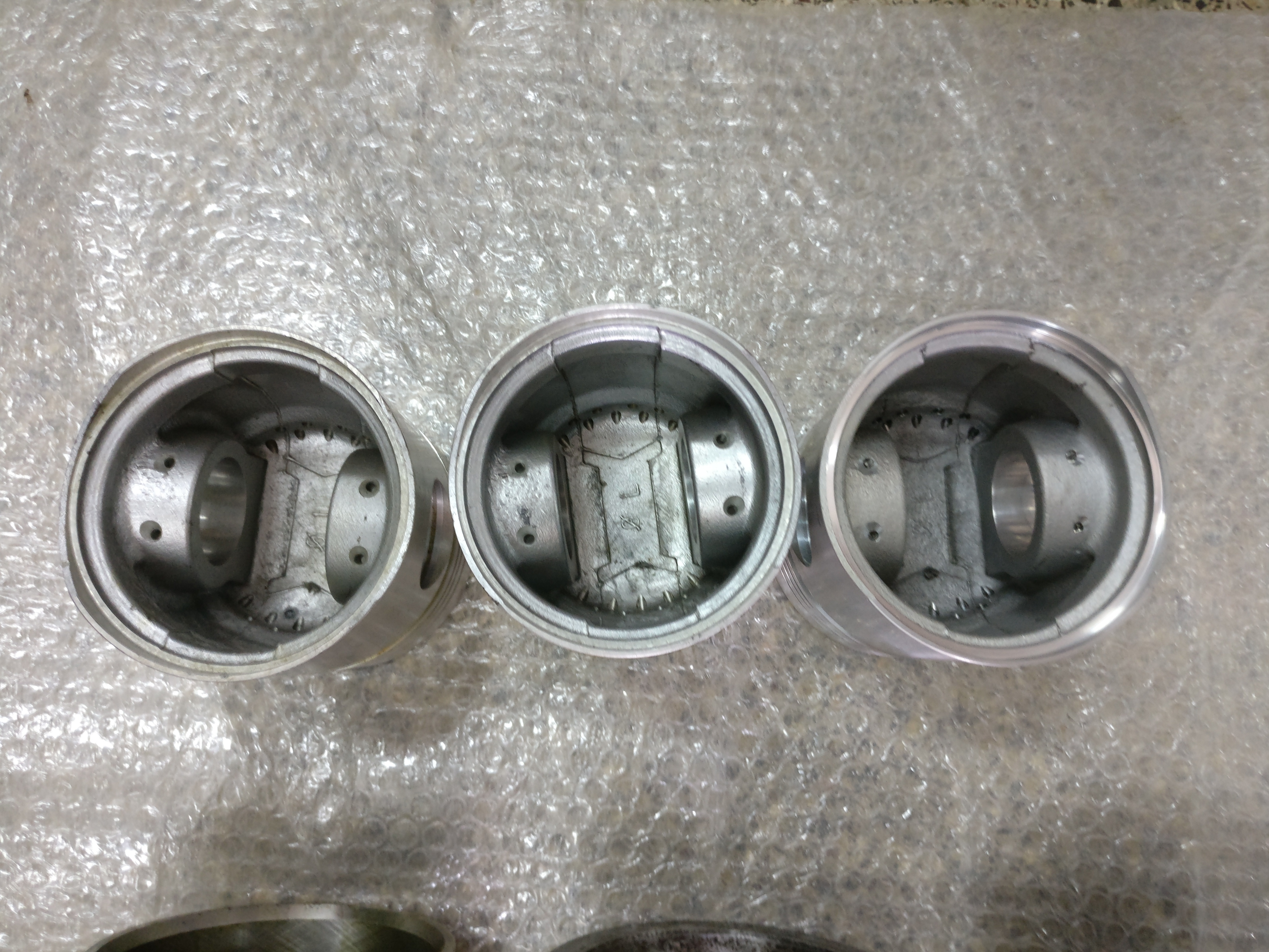 Piston For Sabb Engine