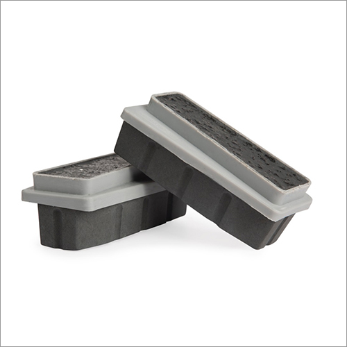 व्हाइट एंड ब्राउन डार्क फ्लैश एब्रेसिव